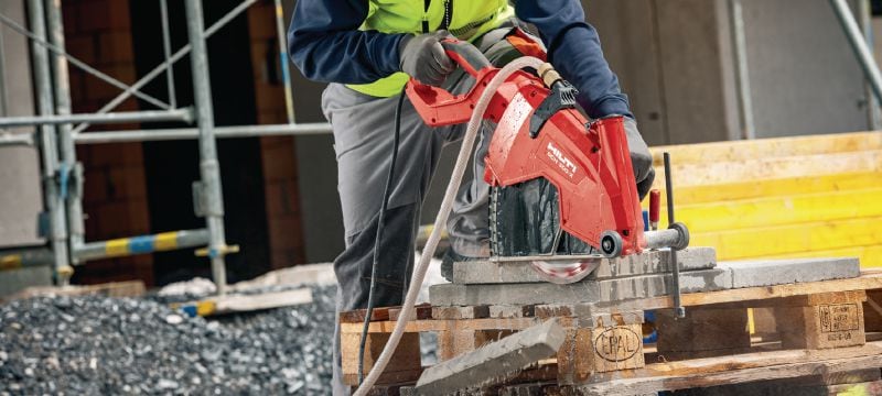 Hand held clearance concrete cutter