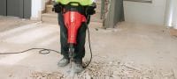 TE 2000-AVR Electric breaker Powerful and extremely light TE-S breaker for concrete and demolition work Applications 4