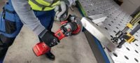 AG 4S-A22 Cordless angle grinder 22V cordless angle grinder with electronic speed control and brushless motor for everyday cutting and grinding with discs up to 5 or 125 mm Applications 2