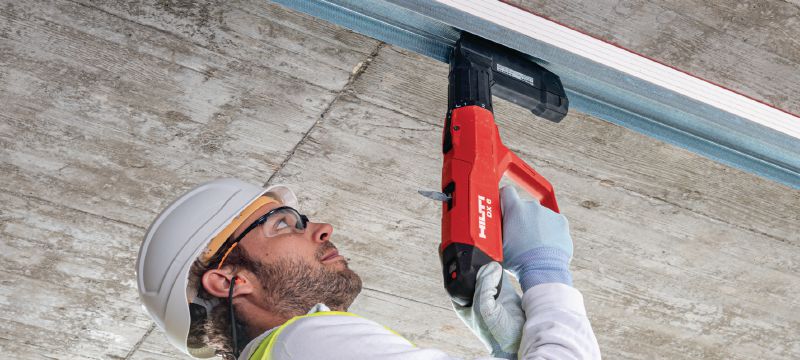 DX 6 MX powder-actuated nailer with magazine Fully automatic powder-actuated nailer with magazine for fastening collated nails Applications 1