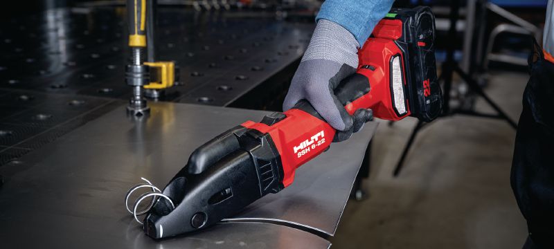 SSH 6-22 Cordless shears High-capacity cordless double-cut shears for fast cuts in sheet metal, profiles and HVAC duct up to 2.5 mm│12 Gauge (Nuron battery platform) Applications 1